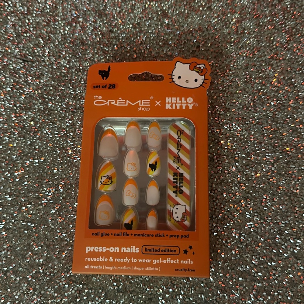 NIB Hello Kitty manicure set Halloween candy corn supercute nails